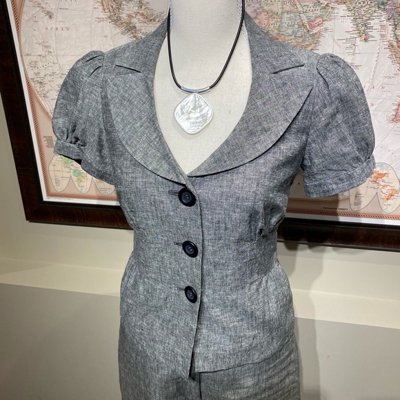 SUZY SHIER suit - Picture 2 of 16